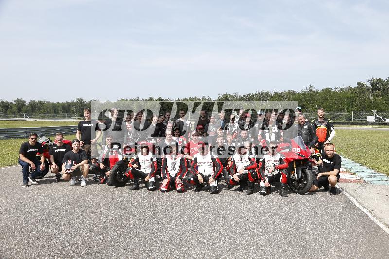 Archiv-2025/27 12.06.2025 Ducati Schweiz Trackday Warmup  ADR/Impressionen